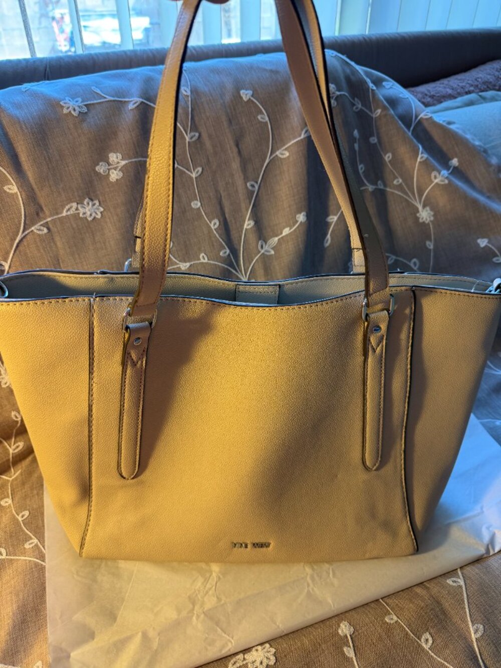 Hand bag - Picture 2 of 5